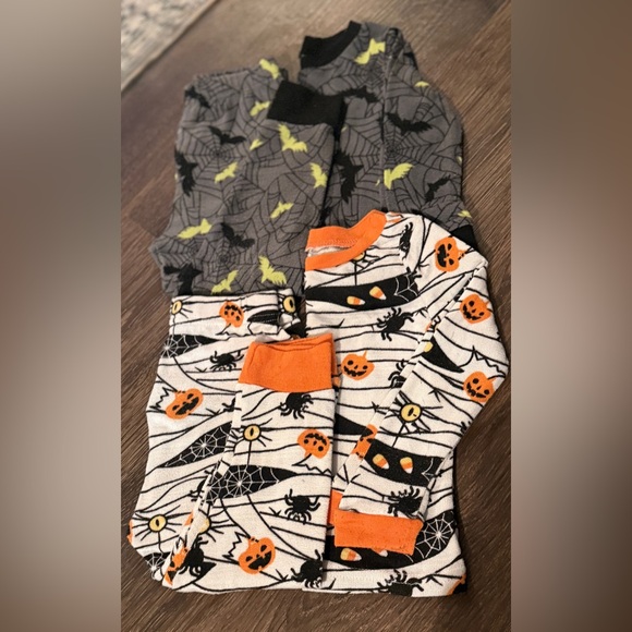Boys Halloween Pajama Set - Picture 3 of 4